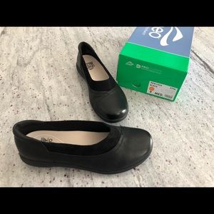 Abeo Etta Black Leather Flats 9